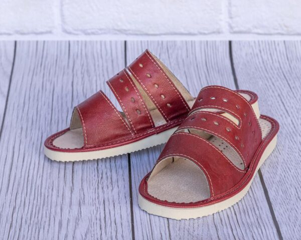 Ladies' slippers - Maroon slippers