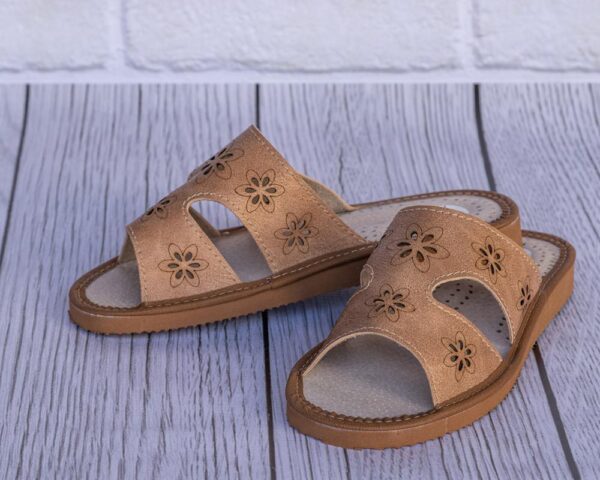 Ladies' slippers - Brown slippers with stars