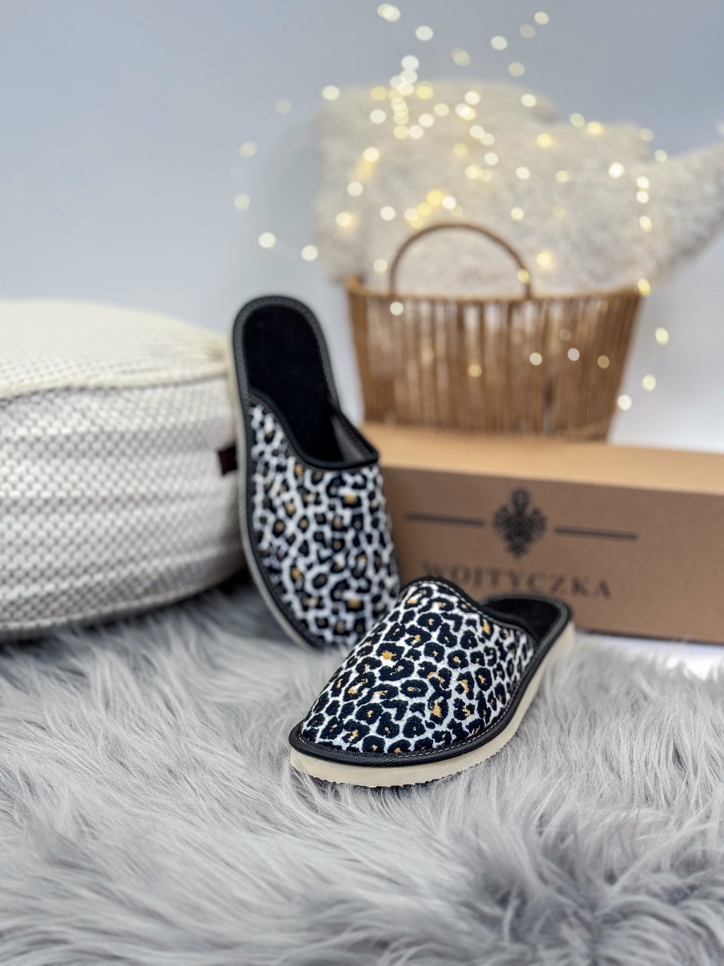 Kapcie Damskie - Laczki w panterkę - obrazek 4